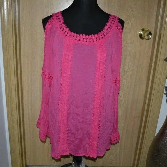 Zac & Rachel Cold Shoulder Fuchsia Boho Vacation Dressy Crochet Detailed Top - Picture 2 of 9